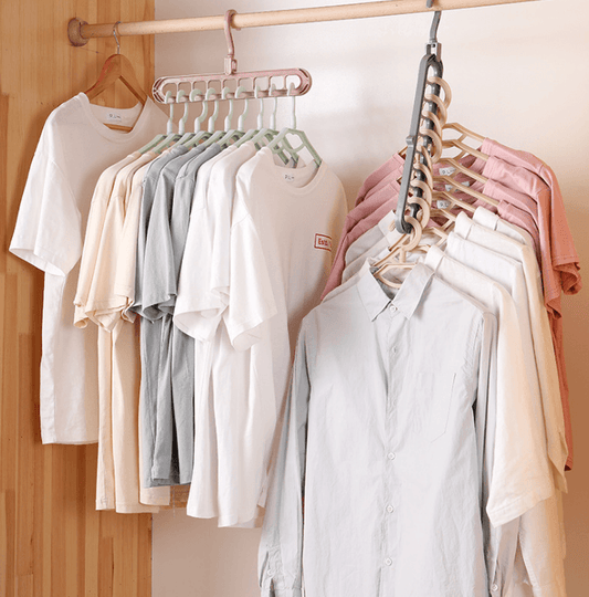 Plastic Storage Hanger With Colorful Clothes